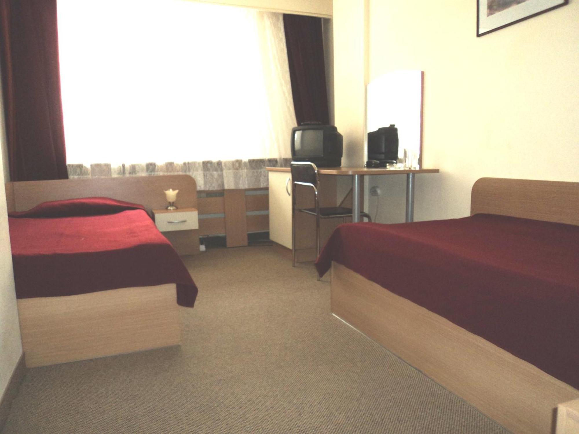 Hotel Of Bulgarian Academy Of Sciences Sofia Room photo